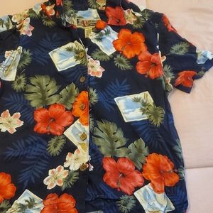 Hawaiian Tops